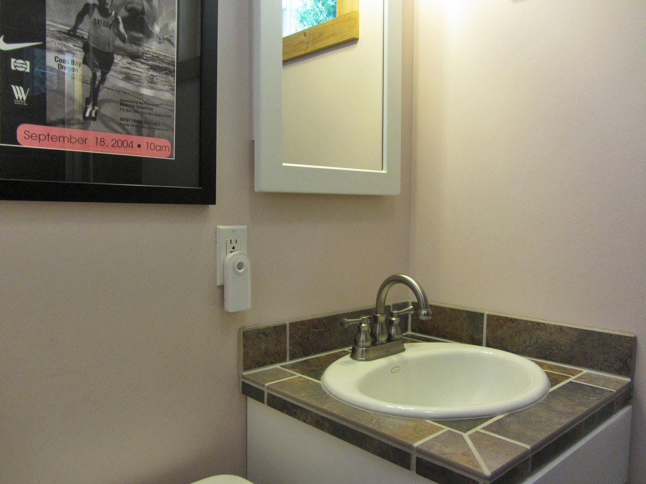 2_Up Bath__3Bed 3Bath Siskiyou Vacation Home_McCloud Vacation Home_California Vacation Home_www.McCloudVacationHome.com_Vacation Home in McCloud California_Mt. Shasta Vacation Home_Mt. Shasta Ski Park_Norther