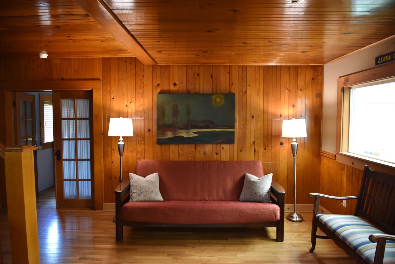 Den_3Bed 3Bath Siskiyou Vacation Home_McCloud Vacation Home_California Vacation Home_www.McCloudVacationHome.com_Vacation Home in McCloud California_Mt. Shasta Vacation Home_Mt. Shasta Ski Park_Northern Cali